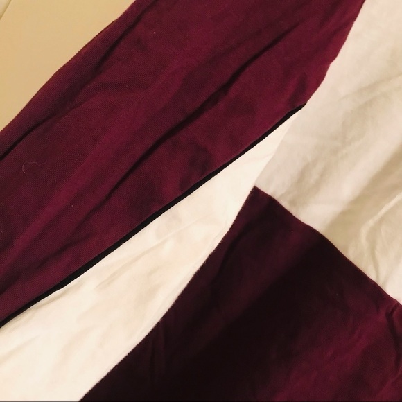 ๐ฏ % Cotton ๐ VS PINK Shirt - Picture 2 of 5